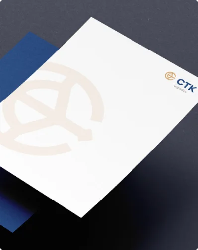 Nowa identyfikacja wizualna CTK Logistics podkreśla profesjonalizm i globalny zasięg firmy. Złote akcenty dodają elegancji, a minimalistyczny design wyróżnia markę.