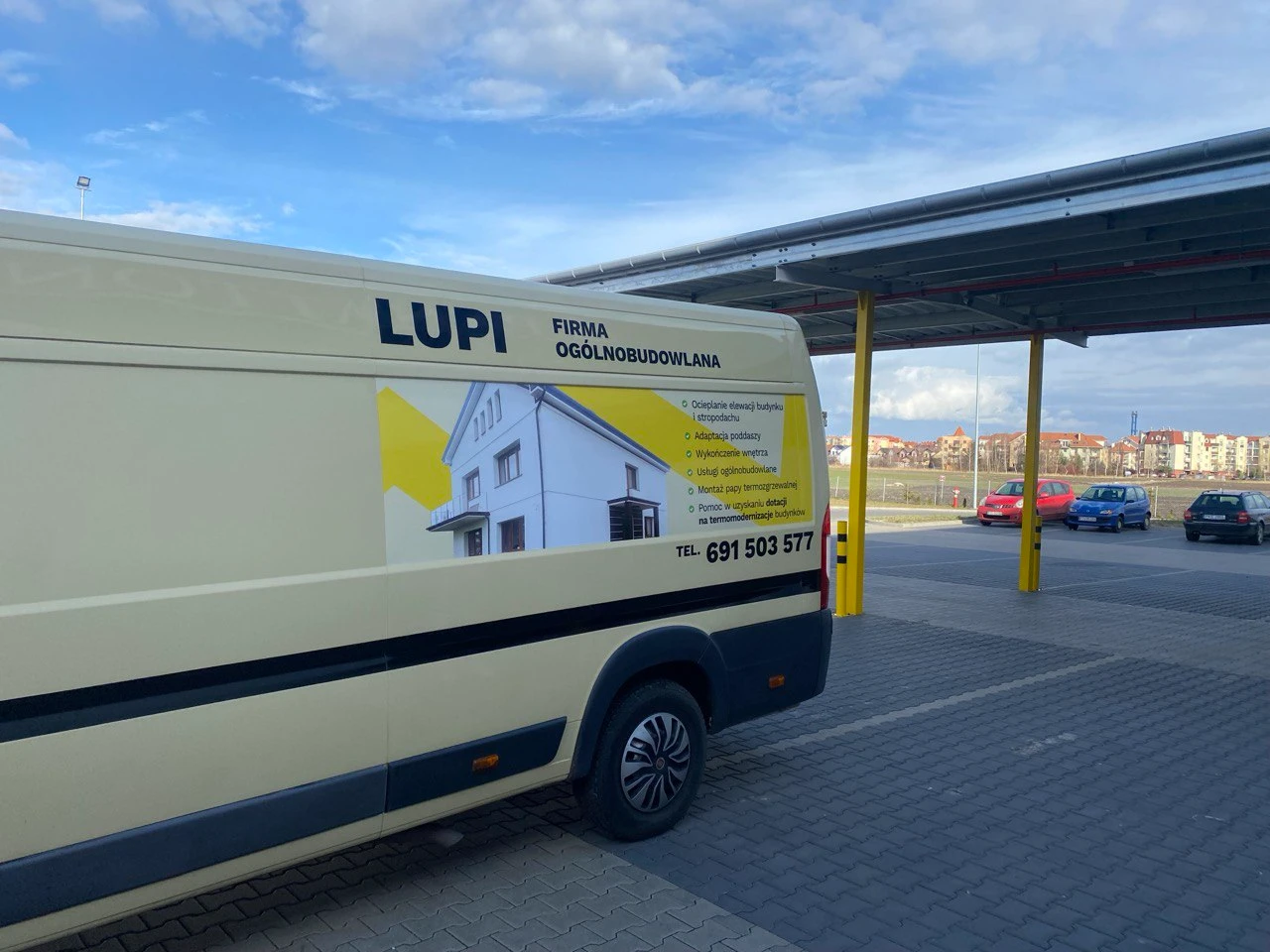 LUPI - projekt i oklejenie samochodów