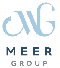 Logo MEER GROUP na białym tle