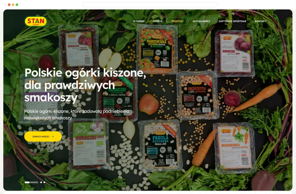 Dominujące zdjęcie przedstawia detal techniczny z licznymi otworami chłodzącymi, podkreślając precyzję produkcji. Na środku widnieją kluczowe liczby: ponad milion wierconych otworów dziennie oraz produkcja 650 000 komponentów rocznie.